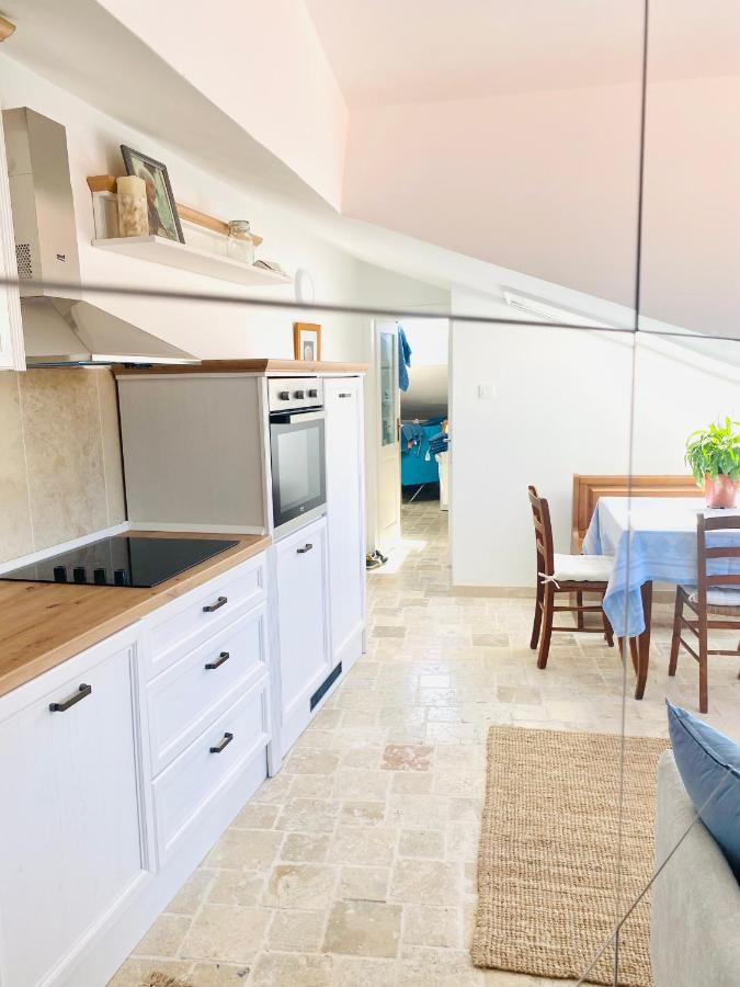 Istria Apartment - 3 Minutes From The Beach Novigrad Istria Exteriör bild